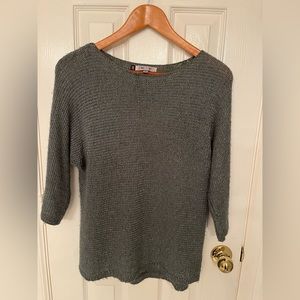 Jennifer Lopez gray sweater size medium